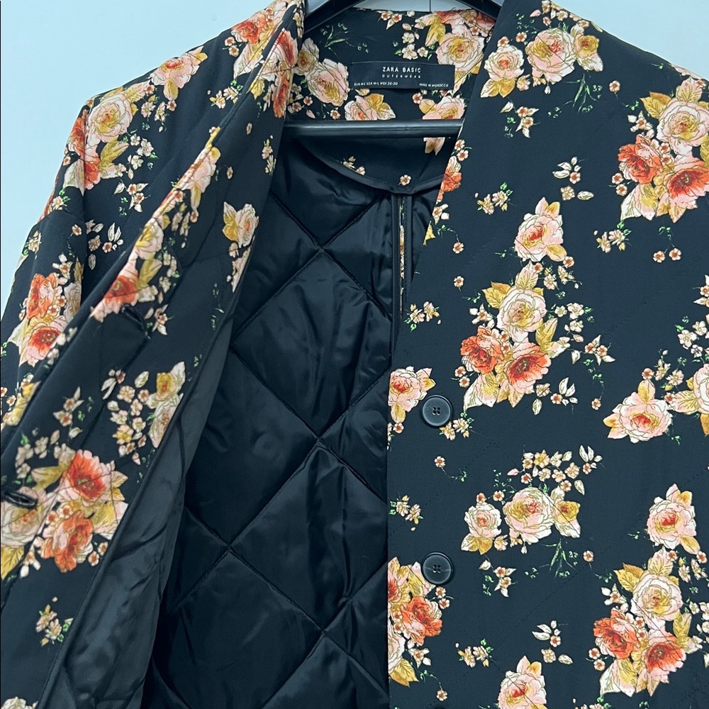ZARA | Black Quilted Peach & Cream Floral filled Jacket - Picture 16 of 16
